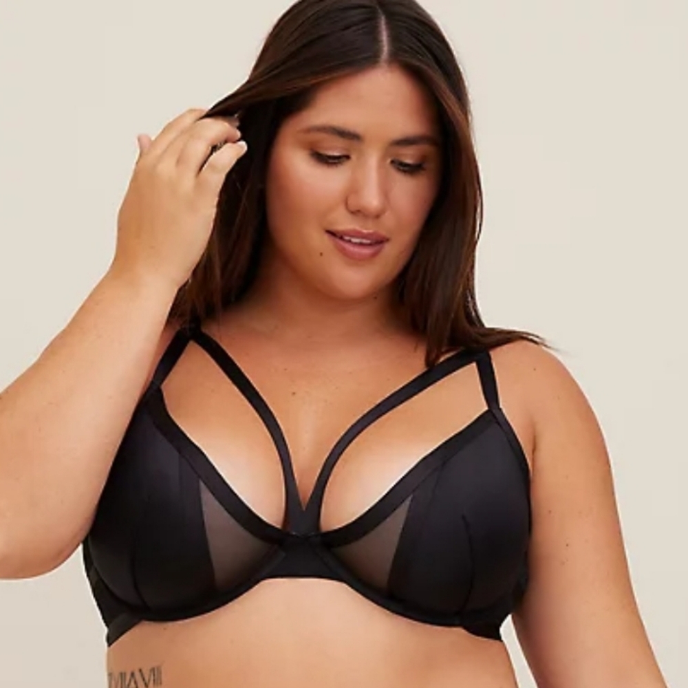 Torrid 4x Black Strappy Bra